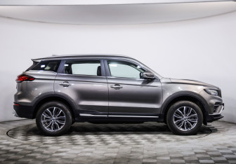 Подержанный автомобиль Geely Atlas Pro 2023 года (4 фото)