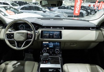 Подержанный автомобиль Land Rover Range Rover Velar 2021 года (18 фото)