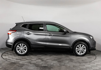 Подержанный автомобиль Nissan Qashqai 2014 года (4 фото)