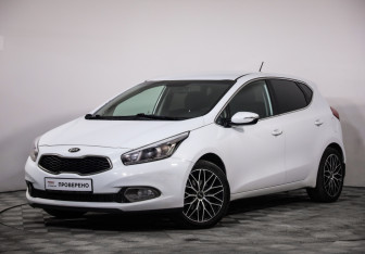 Подержанный автомобиль Kia Ceed Hatchback 2012 года (1 фото)