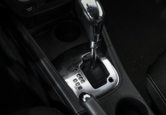 Подержанный автомобиль Renault Megane Hatchback 2013 года (15 фото)
