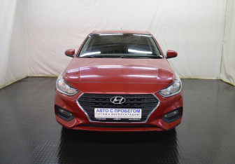 Подержанный автомобиль Hyundai Solaris Sedan 2018 года (2 фото)