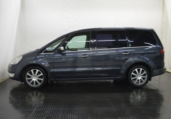 Подержанный автомобиль Ford Galaxy 2006 года (8 фото)