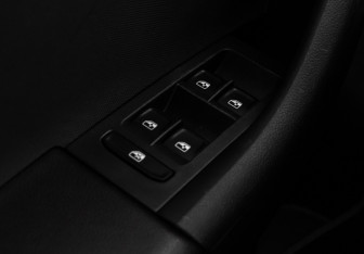 Подержанный автомобиль Skoda Rapid Liftback 2017 года (14 фото)
