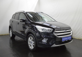 Подержанный автомобиль Ford Kuga 2019 года (3 фото)