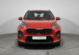 Подержанный автомобиль Kia Sportage 2021 года (2 фото)