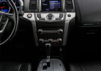 Подержанный автомобиль Nissan Murano Suv 2015 года (14 фото)