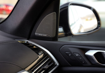 Подержанный автомобиль BMW X5 2020 года (30 фото)