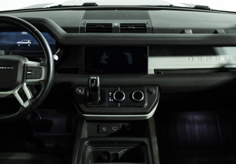 Подержанный автомобиль Land Rover Defender Suv 2021 года (13 фото)