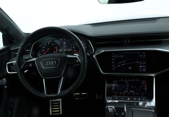 Подержанный автомобиль Audi A7 2019 года (16 фото)