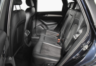 Подержанный автомобиль Audi Q5 2015 года (11 фото)