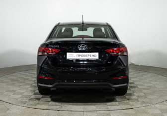 Подержанный автомобиль Hyundai Solaris Sedan 2019 года (6 фото)