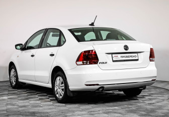 Подержанный автомобиль Volkswagen Polo Sedan 2018 года (7 фото)