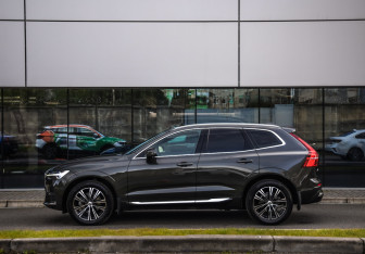 Подержанный автомобиль Volvo XC60 2021 года (9 фото)