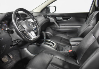 Подержанный автомобиль Nissan Qashqai 2020 года (9 фото)