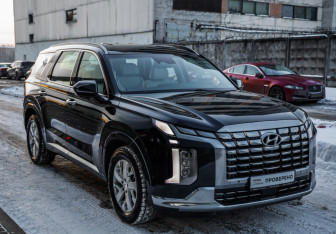 Подержанный автомобиль Hyundai Palisade 2023 года (4 фото)