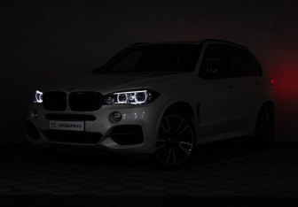 Подержанный автомобиль BMW X5 2017 года (33 фото)