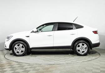 Подержанный автомобиль Renault Arkana 2019 года (8 фото)