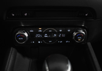 Подержанный автомобиль Mazda CX-5 2018 года (16 фото)