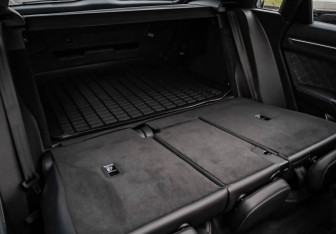 Подержанный автомобиль Audi Q3 2024 года (35 фото)