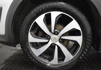 Подержанный автомобиль Kia Rio Hatchback 2020 года (9 фото)