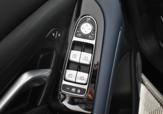 Подержанный автомобиль Voyah Free 2023 года (20 фото)