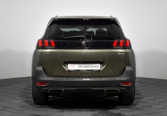 Подержанный автомобиль Peugeot 5008 Suv 2019 года (6 фото)