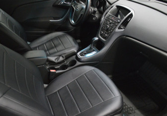 Подержанный автомобиль Opel Astra Hatchback 2014 года (12 фото)