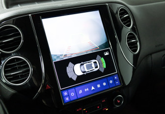 Подержанный автомобиль Volkswagen Tiguan 2012 года (16 фото)