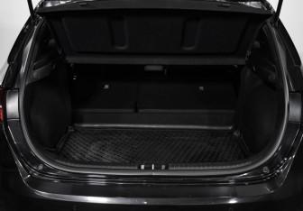 Подержанный автомобиль Kia Ceed Hatchback 2019 года (28 фото)