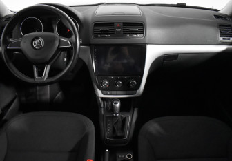 Подержанный автомобиль Skoda Yeti 2014 года (13 фото)