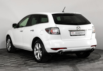 Подержанный автомобиль Mazda CX-7 2011 года (7 фото)