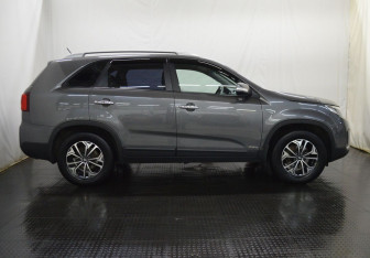 Подержанный автомобиль Kia Sorento 2018 года (4 фото)