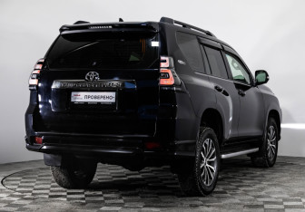Подержанный автомобиль Toyota Land Cruiser Prado 2021 года (6 фото)