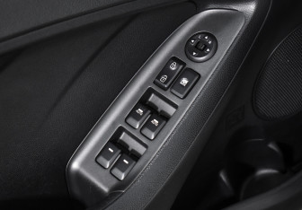 Подержанный автомобиль Kia Cerato Sedan 2013 года (10 фото)