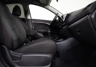 Подержанный автомобиль LADA (ВАЗ) Vesta Sedan 2017 года (20 фото)