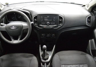 Подержанный автомобиль LADA (ВАЗ) XRAY 2018 года (14 фото)