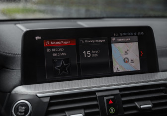 Подержанный автомобиль BMW X3 2019 года (19 фото)