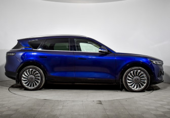 Подержанный автомобиль Voyah Free 2022 года (4 фото)