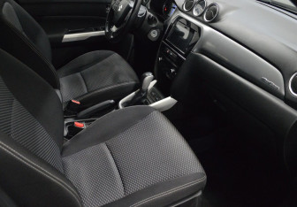 Подержанный автомобиль Suzuki Vitara 2018 года (12 фото)