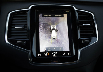 Подержанный автомобиль Volvo XC90 2017 года (17 фото)