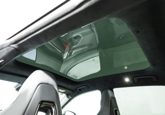 Подержанный автомобиль Zeekr 001 2023 года (15 фото)