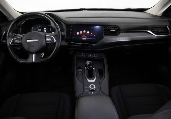Подержанный автомобиль Haval F7x 2019 года (10 фото)