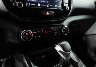 Подержанный автомобиль Kia Soul 2022 года (16 фото)