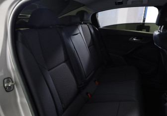 Подержанный автомобиль Peugeot 508 Sedan 2012 года (13 фото)