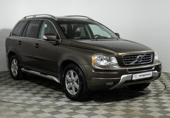 Подержанный автомобиль Volvo XC90 2012 года (3 фото)