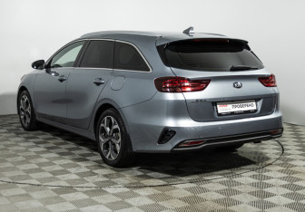 Подержанный автомобиль Kia Ceed Wagon 2020 года (7 фото)
