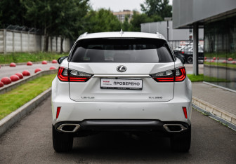 Подержанный автомобиль Lexus RX 2018 года (7 фото)
