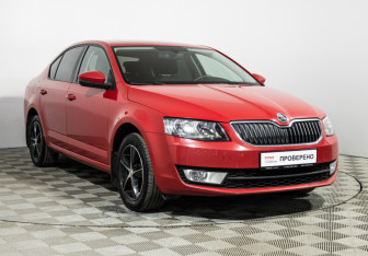 Подержанный автомобиль Skoda Octavia Liftback 2014 года (3 фото)