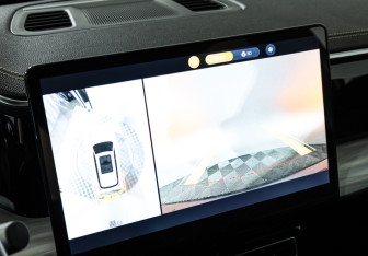 Подержанный автомобиль GAC GS8 2023 года (19 фото)